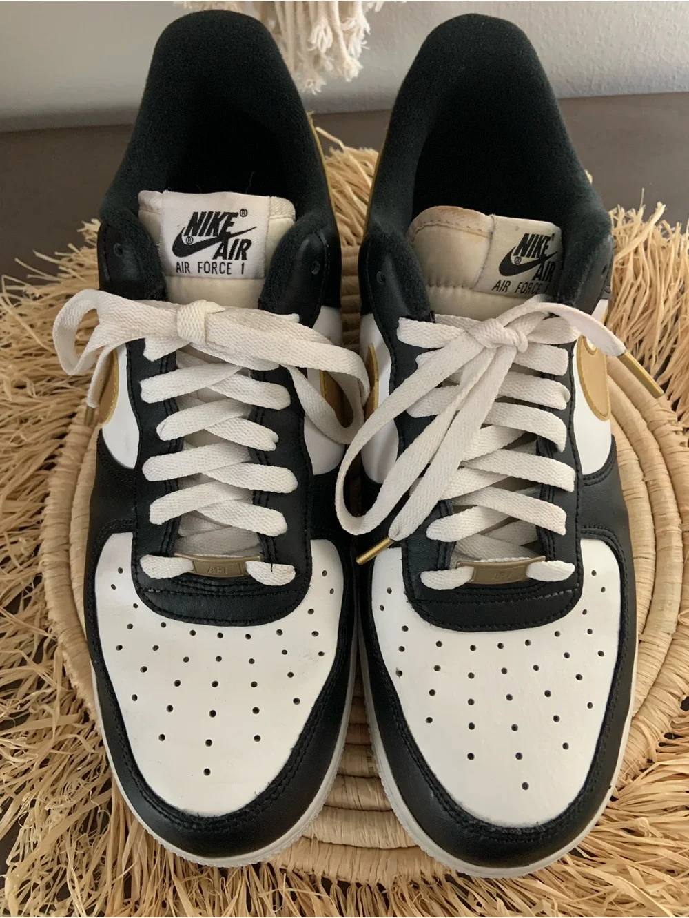 NIKE Men’s Air Force One Black White Gold Sneakers Size 10.5